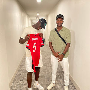 Meet your Posher, Pape mar